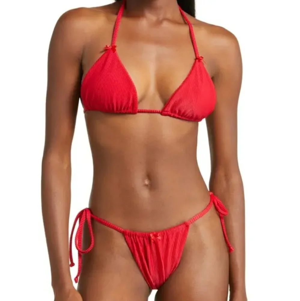 New!Frankie's Bikinis Tia Ribbed Bikini‎ Top